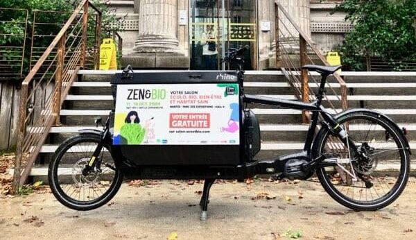 Biporteur publicitaire pour le salon zen et bio